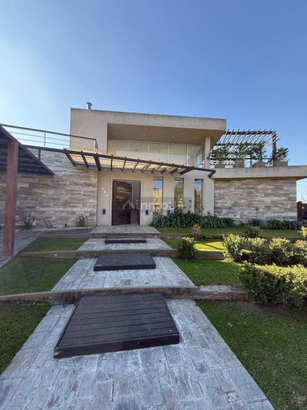 Casa en Venta en Escobar, G.B.A. Zona Norte - USD 465.000 | Inmoup - 7