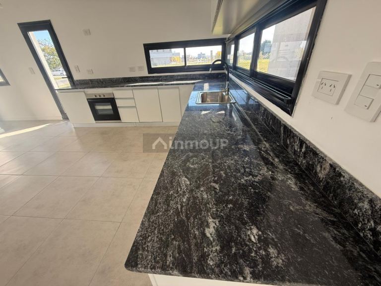 Casa en Venta en Pilar, G.B.A. Zona Norte
