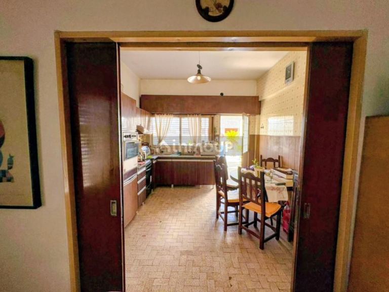 P H en Venta en Moron, G.B.A. Zona Oeste