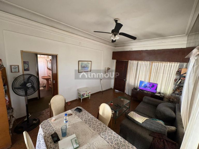 P H en Venta en Moron, G.B.A. Zona Oeste