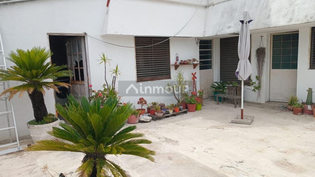 P H en Venta en Moron, G.B.A. Zona Oeste