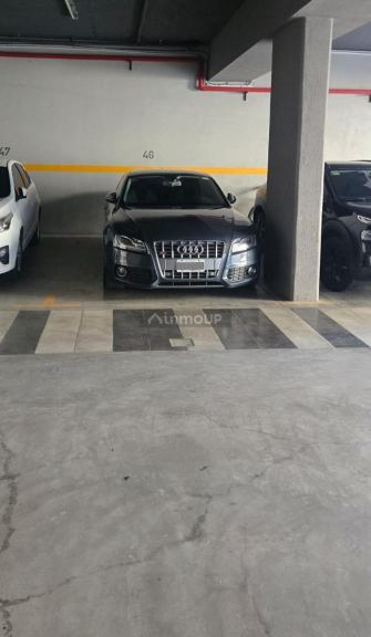 Cochera en Venta en Monserrat, Capital Federal