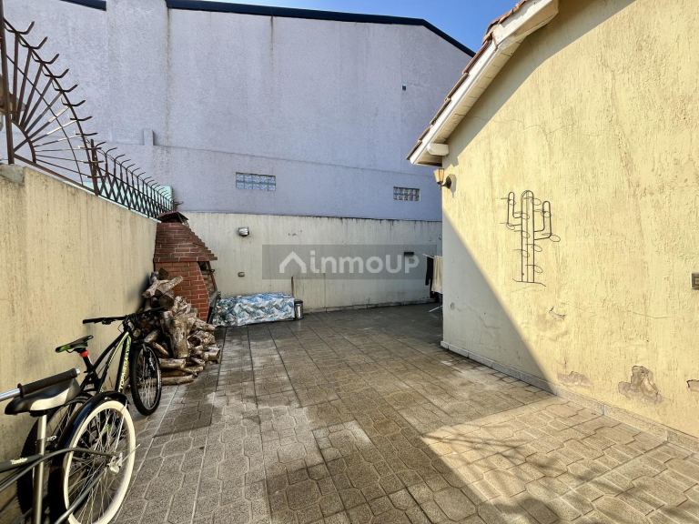 Casa en Venta en Moron, G.B.A. Zona Oeste
