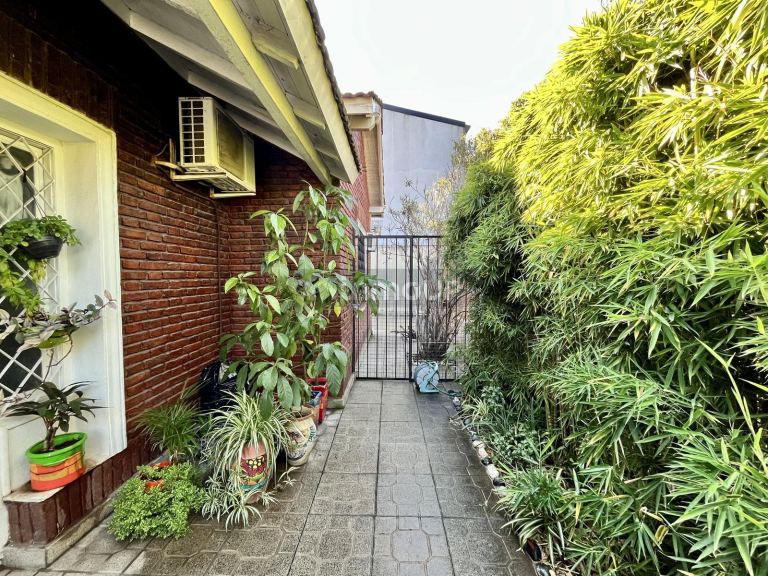 Casa en Venta en Moron, G.B.A. Zona Oeste