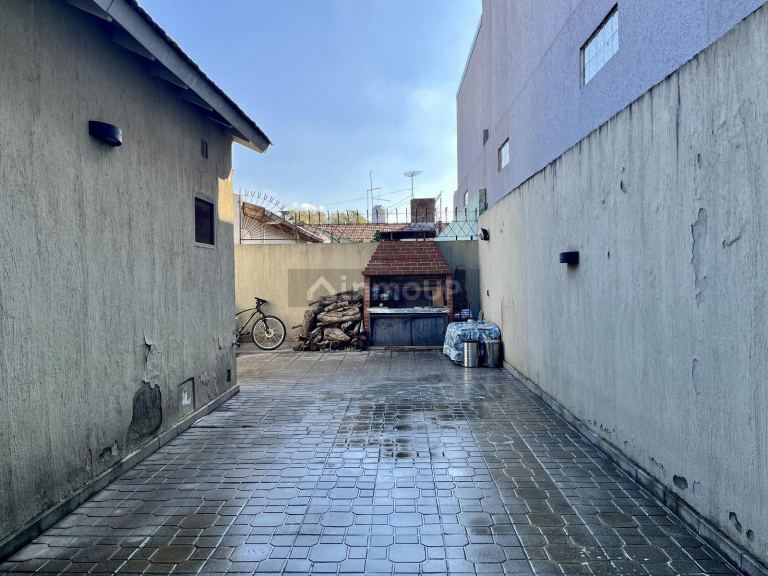 Casa en Venta en Moron, G.B.A. Zona Oeste
