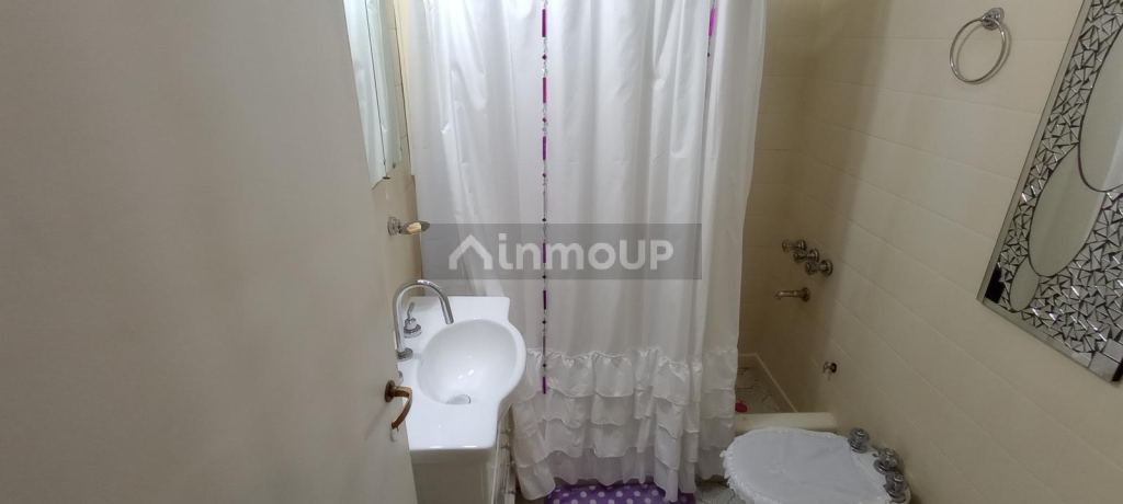 Casa en Venta en Moron, G.B.A. Zona Oeste