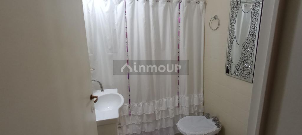 Casa en Venta en Moron, G.B.A. Zona Oeste