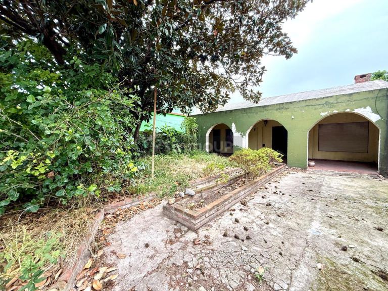 Casa en Venta en Tres de Febrero, G.B.A. Zona Oeste