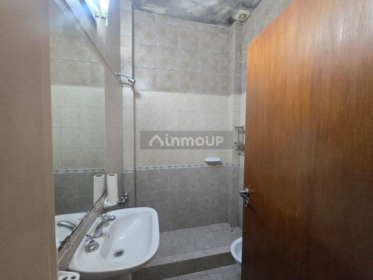 Casa en Venta en Moron, G.B.A. Zona Oeste