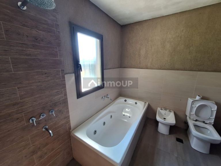 Casa en Alquiler en Lujan de Cuyo, Mendoza