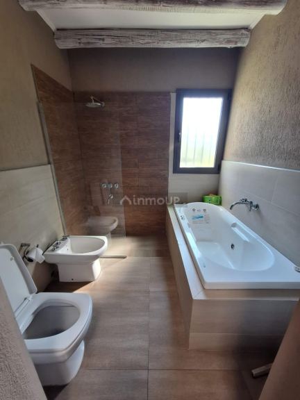 Casa en Alquiler en Lujan de Cuyo, Mendoza