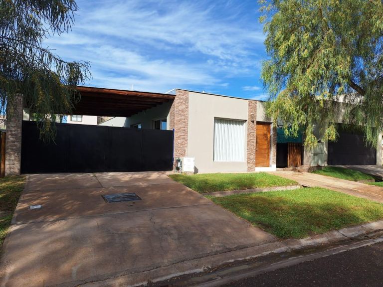 Casa en Alquiler en Lujan de Cuyo, Mendoza