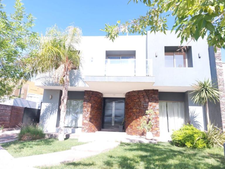 Casa en Alquiler en Maipu, Mendoza