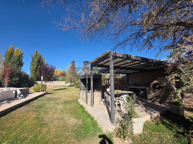 Casa en Venta en Maipu, Mendoza