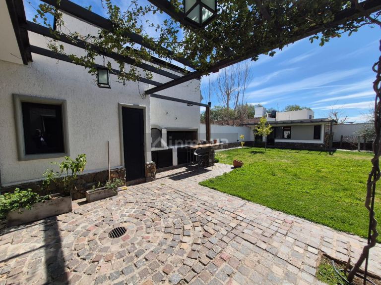 Casa en Venta en Maipu, Mendoza