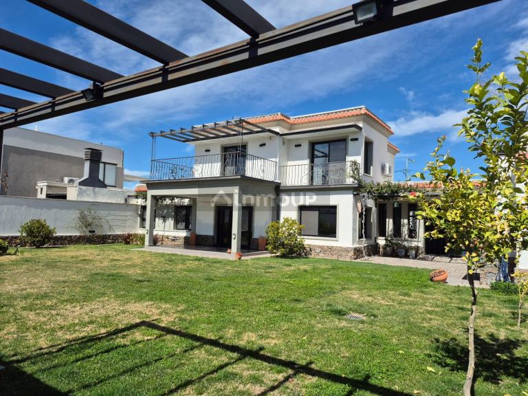 Casa en Venta en Maipu, Mendoza