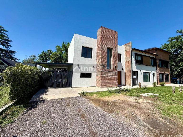 Casa en Venta en Funes, Santa Fe