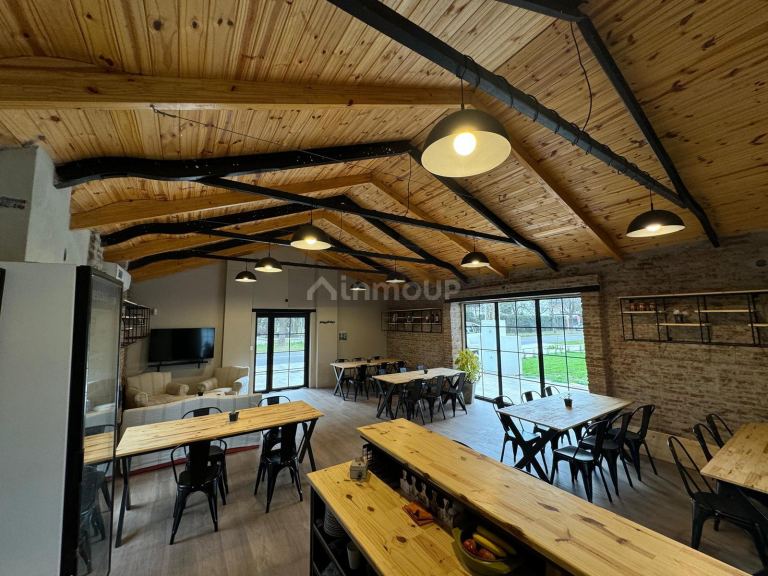 Local Comercial en Venta en Funes, Santa Fe
