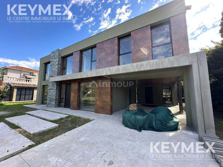 Casa en Venta en San Vicente, G.B.A. Zona Sur
