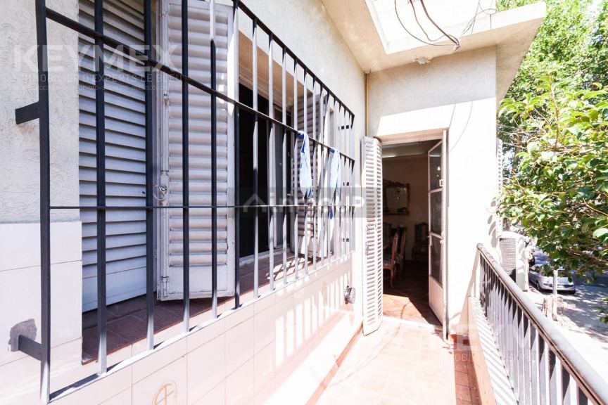 P H en Venta en Lanus, G.B.A. Zona Sur