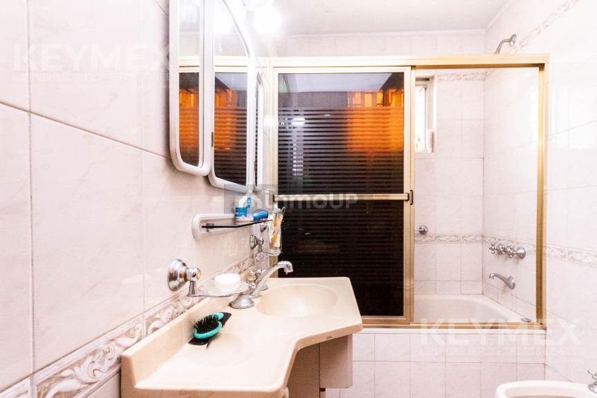 P H en Venta en Lanus, G.B.A. Zona Sur