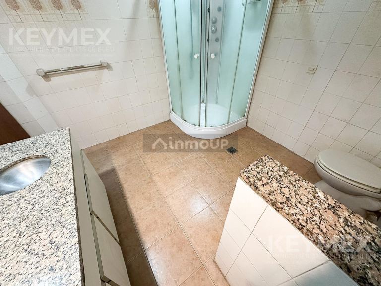 Casa en Venta en General San Martin, G.B.A. Zona Norte