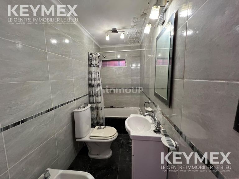 P H en Venta en La Matanza, G.B.A. Zona Oeste