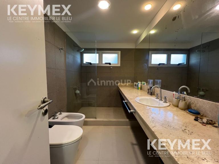 Casa en Venta en Pinamar, Buenos Aires Costa Atlantica