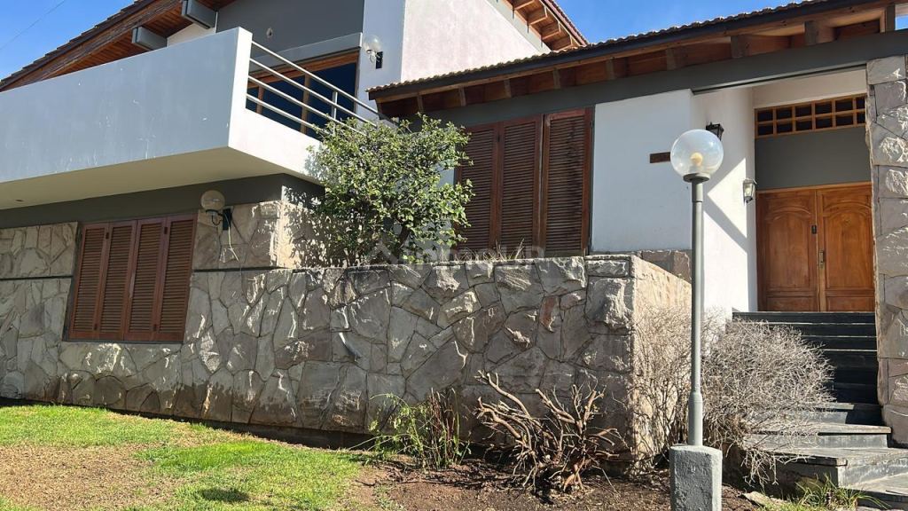 Casa en Alquiler en Capital, Mendoza
