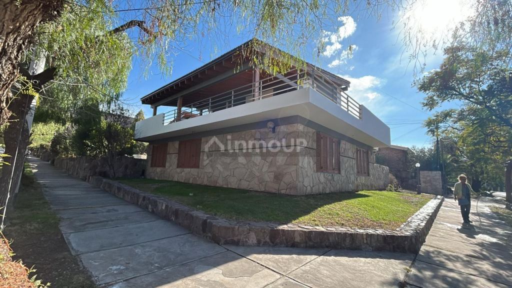 Casa en Alquiler en Capital, Mendoza