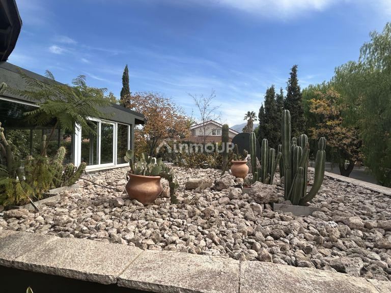 Casa en Venta en Capital, Mendoza