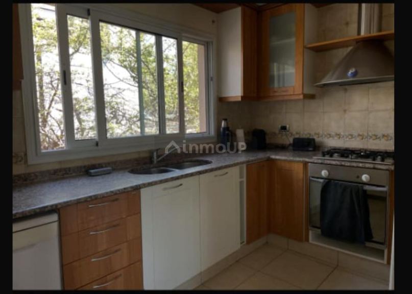 Casa en Alquiler en Capital, Mendoza