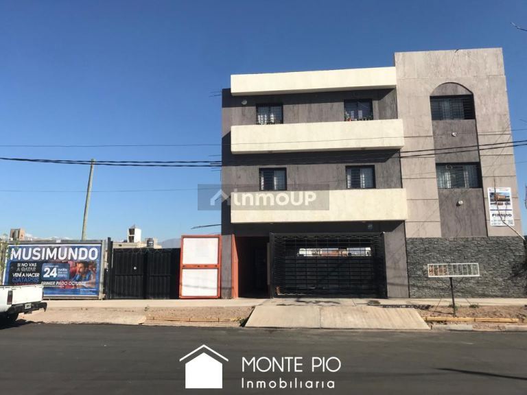 Casa en Venta en Guaymallen, Mendoza