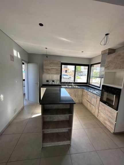 Casa en Alquiler en Lujan de Cuyo, Mendoza