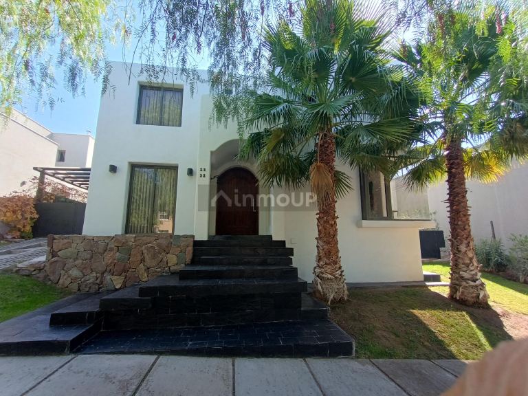 Casa en Venta en Las Heras, Mendoza