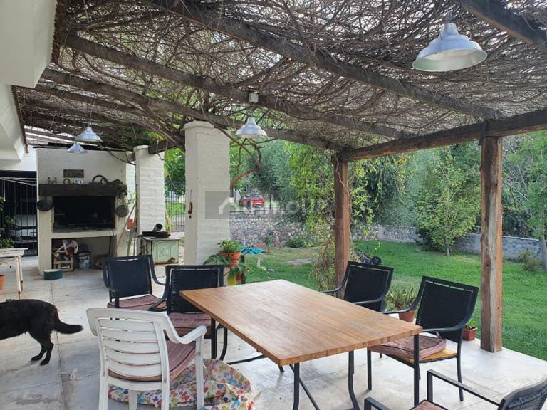 Casa en Venta en Guaymallen, Mendoza