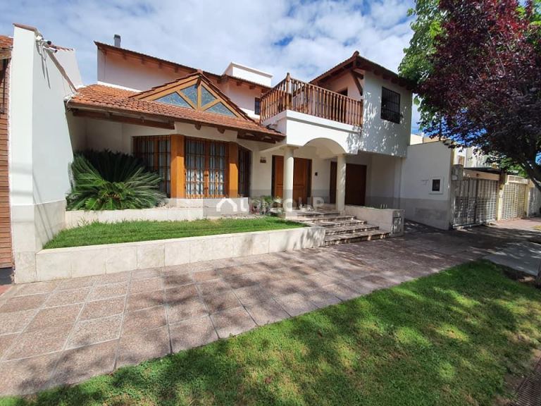 Casa en Venta en Guaymallen, Mendoza