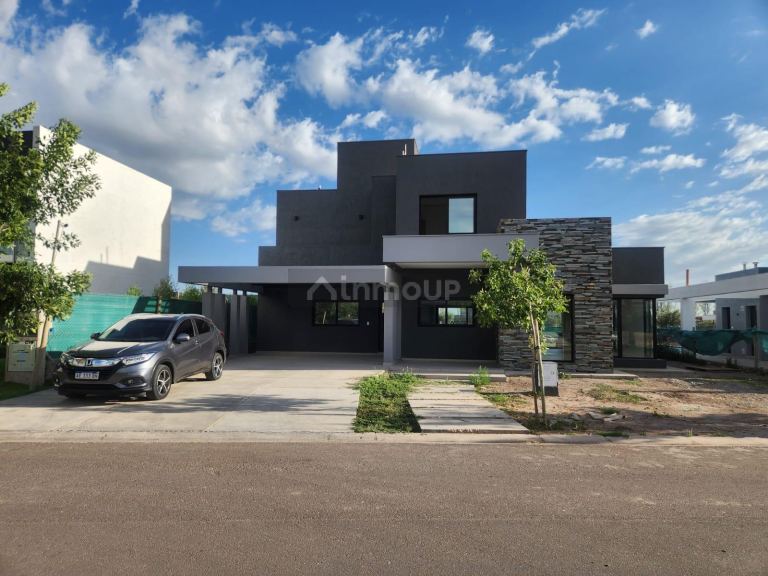 Casa en Venta en Maipu, Mendoza