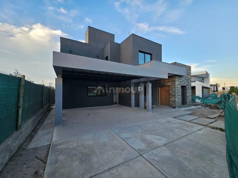 Casa en Venta en Maipu, Mendoza