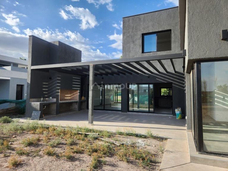 Casa en Venta en Maipu, Mendoza