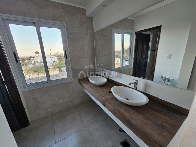 Casa en Venta en Las Heras, Mendoza