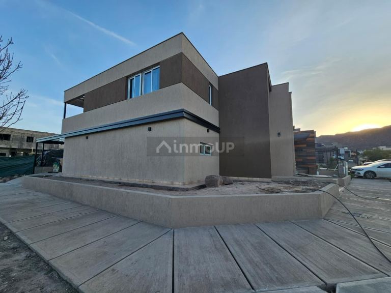 Casa en Venta en Las Heras, Mendoza