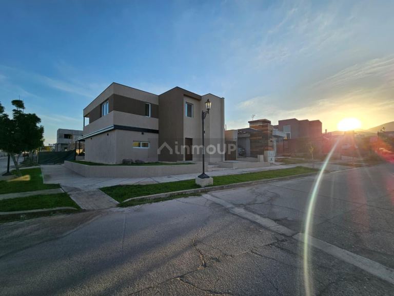 Casa en Venta en Las Heras, Mendoza