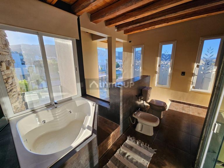 Casa en Alquiler en Las Heras, Mendoza