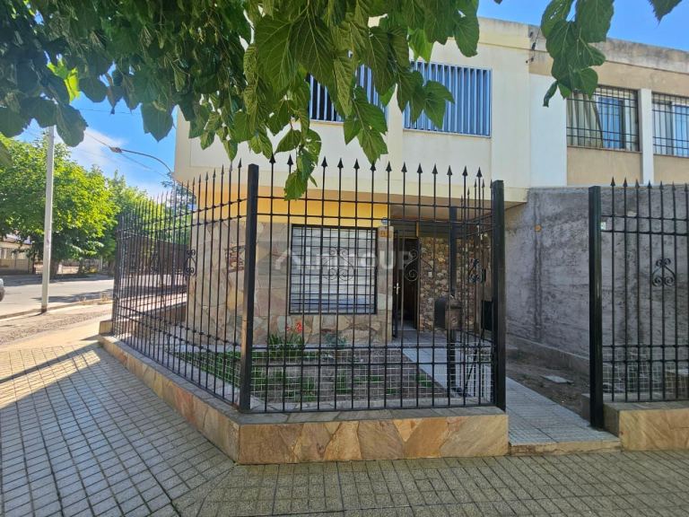 Casa en Alquiler en Godoy Cruz, Mendoza