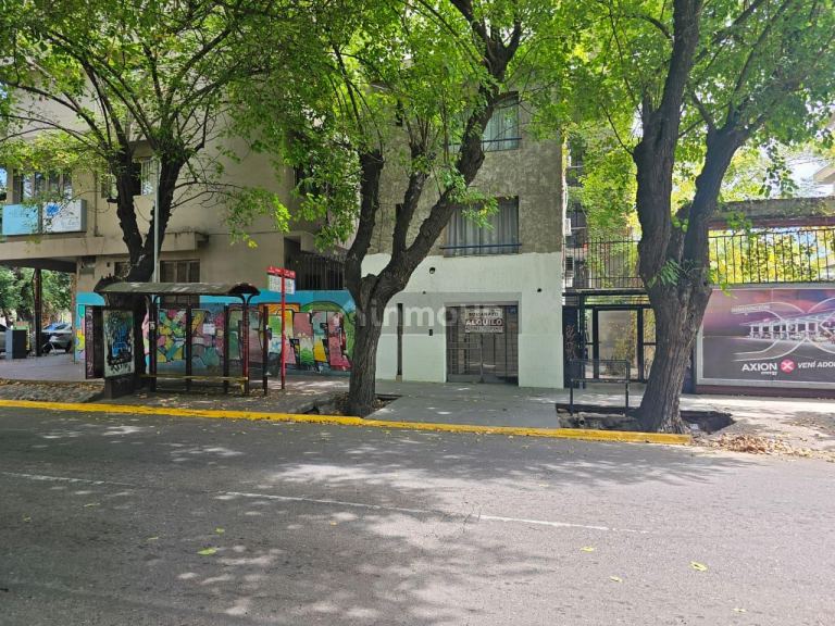 Local Comercial en Alquiler en Capital, Mendoza