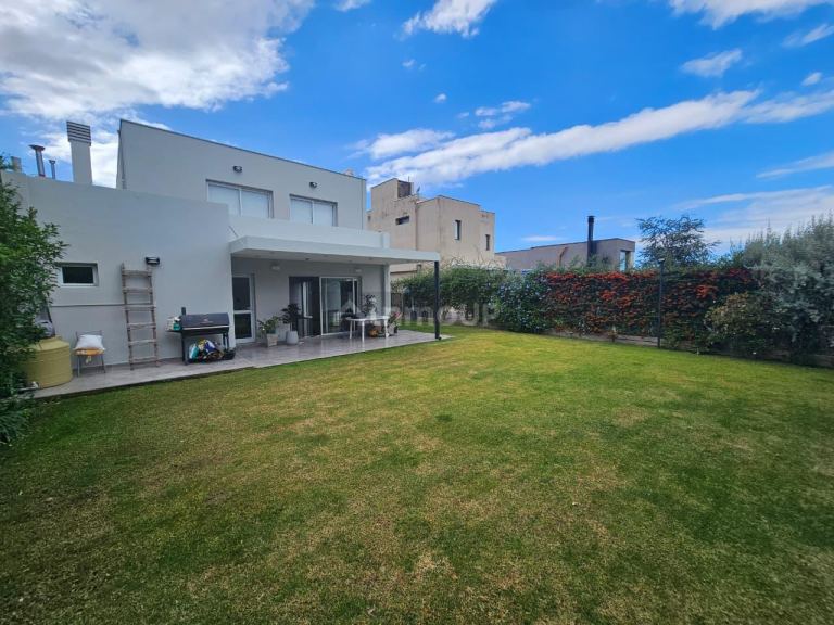 Casa en Venta en Las Heras, Mendoza