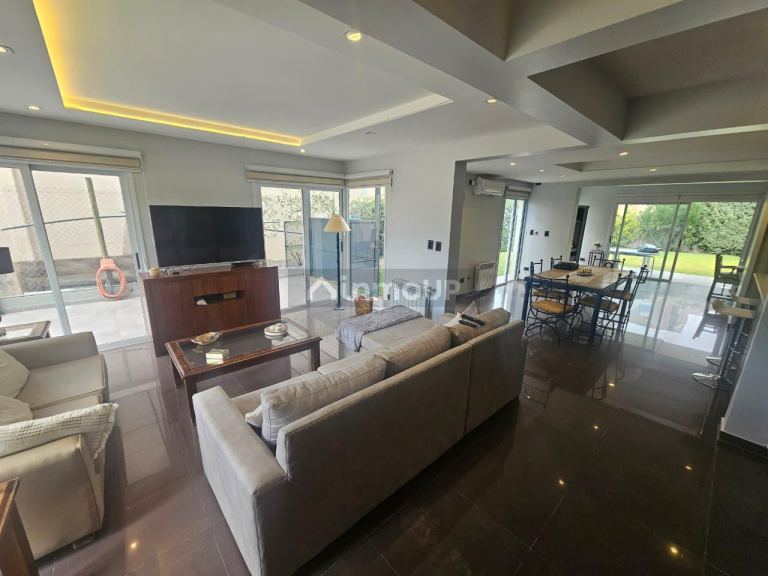 Casa en Venta en Las Heras, Mendoza
