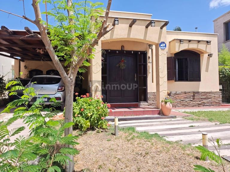 Casa en Venta en Guaymallen, Mendoza