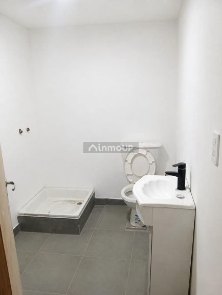 Local Comercial en Venta en Capital, Mendoza - USD 50.000 | Inmoup - 6